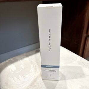Rodan & Fields REDEFINE Daily Foaming Cleanser